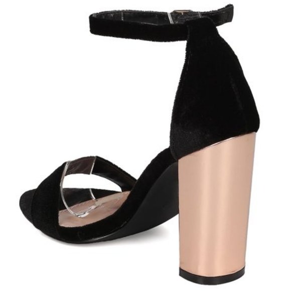 Breckelles Open Toe Velvet Ankle Strap Chunky Metallic Heels - Picture 4 of 5